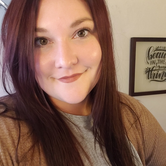 Meet your Posher, Rosemary - Picture 1 of 2